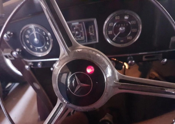 Mercedes-Benz Inny cena 86900 przebieg: 100000, rok produkcji 1950 z Luboń małe 379